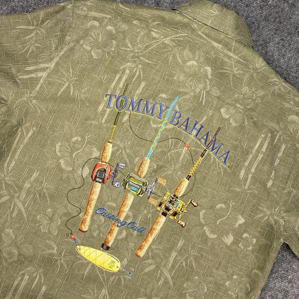Tommy Bahama Casting Call Shirt Mens Medium Green Silk Fishing Camp Hawaiian